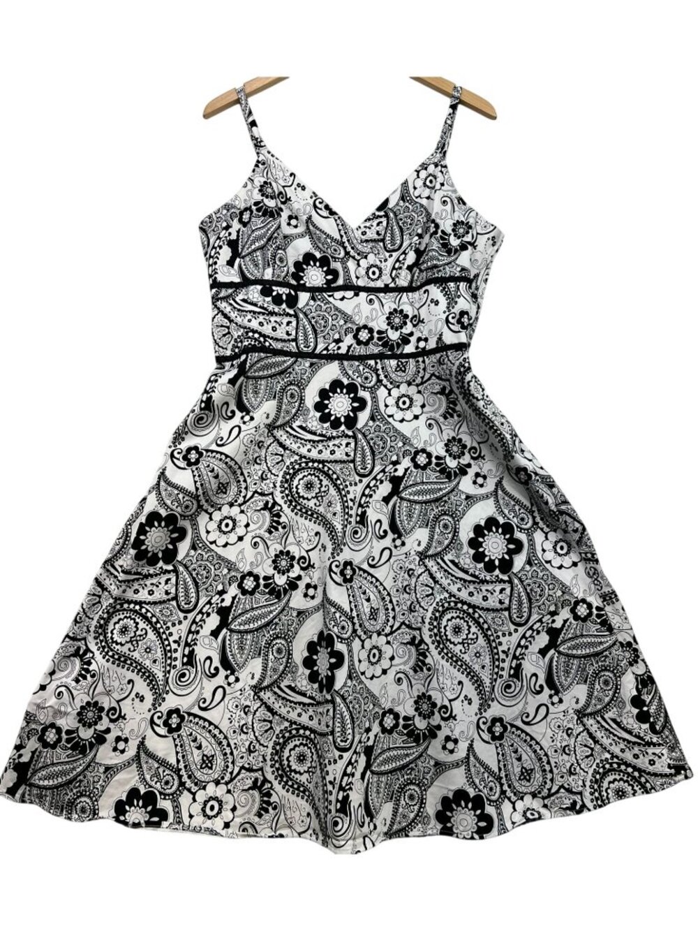Breakin' Loose Women's Fit & Flare Sundress Sleeveless Sz 16 White Black Paisley